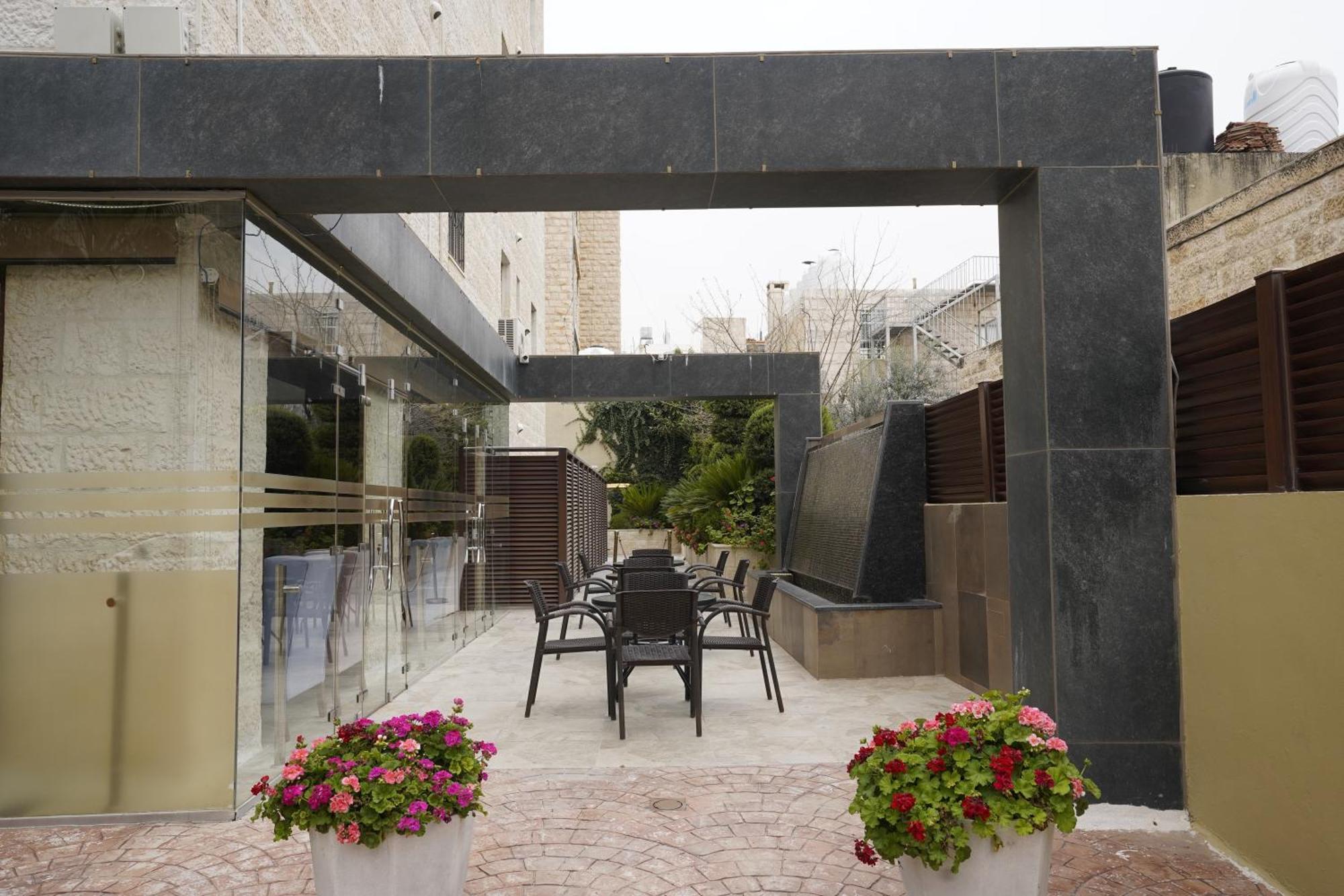 Naylover Hotel Suites Αμμάν Εξωτερικό φωτογραφία