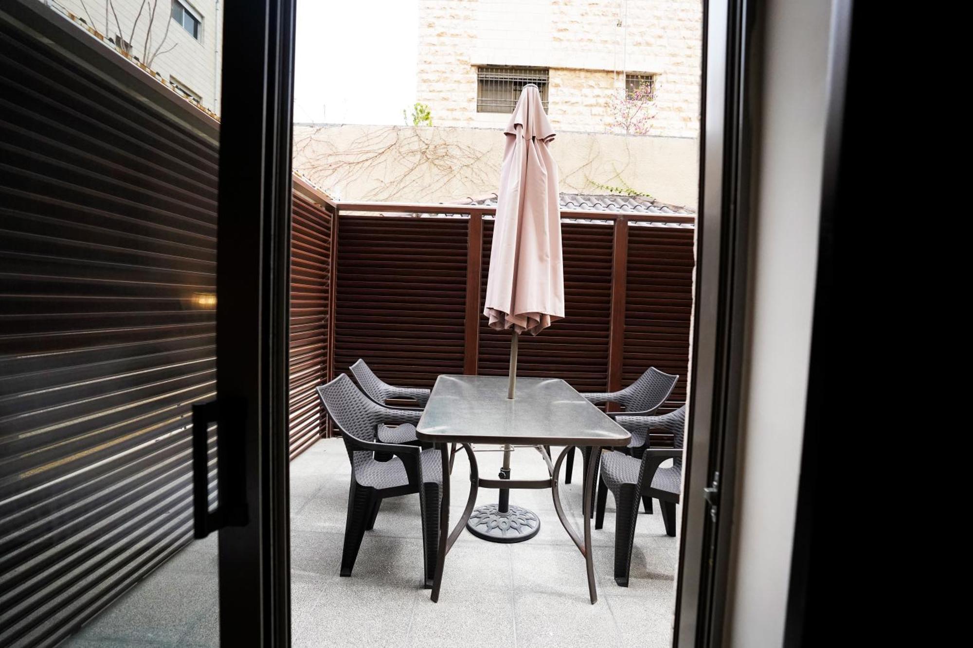 Naylover Hotel Suites Αμμάν Εξωτερικό φωτογραφία